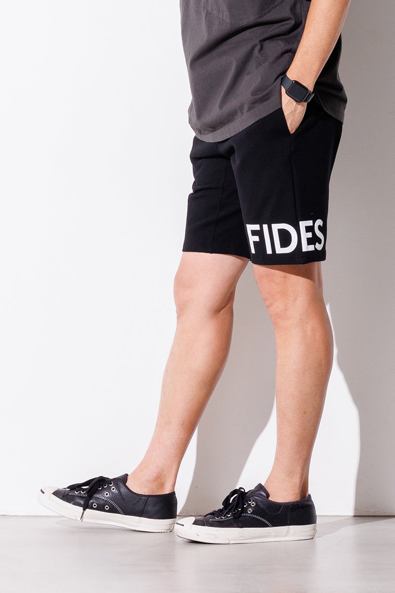 定価以下 FIDES BIG LOGO SWEAT SHORTS 黒 S 新品 - ショートパンツ