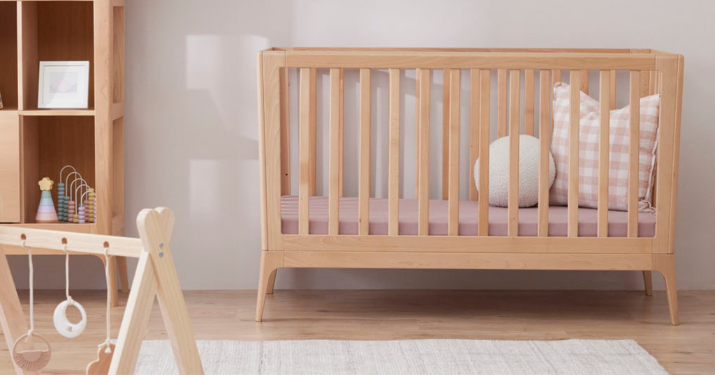 Form and function unite in the 4-in-1 Amara cot