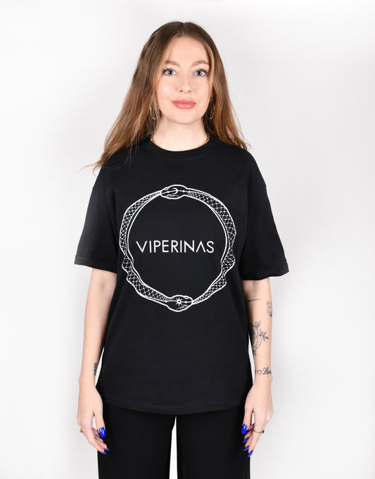 Viperinas Online Store | Camiseta The Logo Black | Composición: 100% algodón | Estilo Oversize  | Envíos a todo el mundo | Marca de Ropa canaria | Moda Mujer