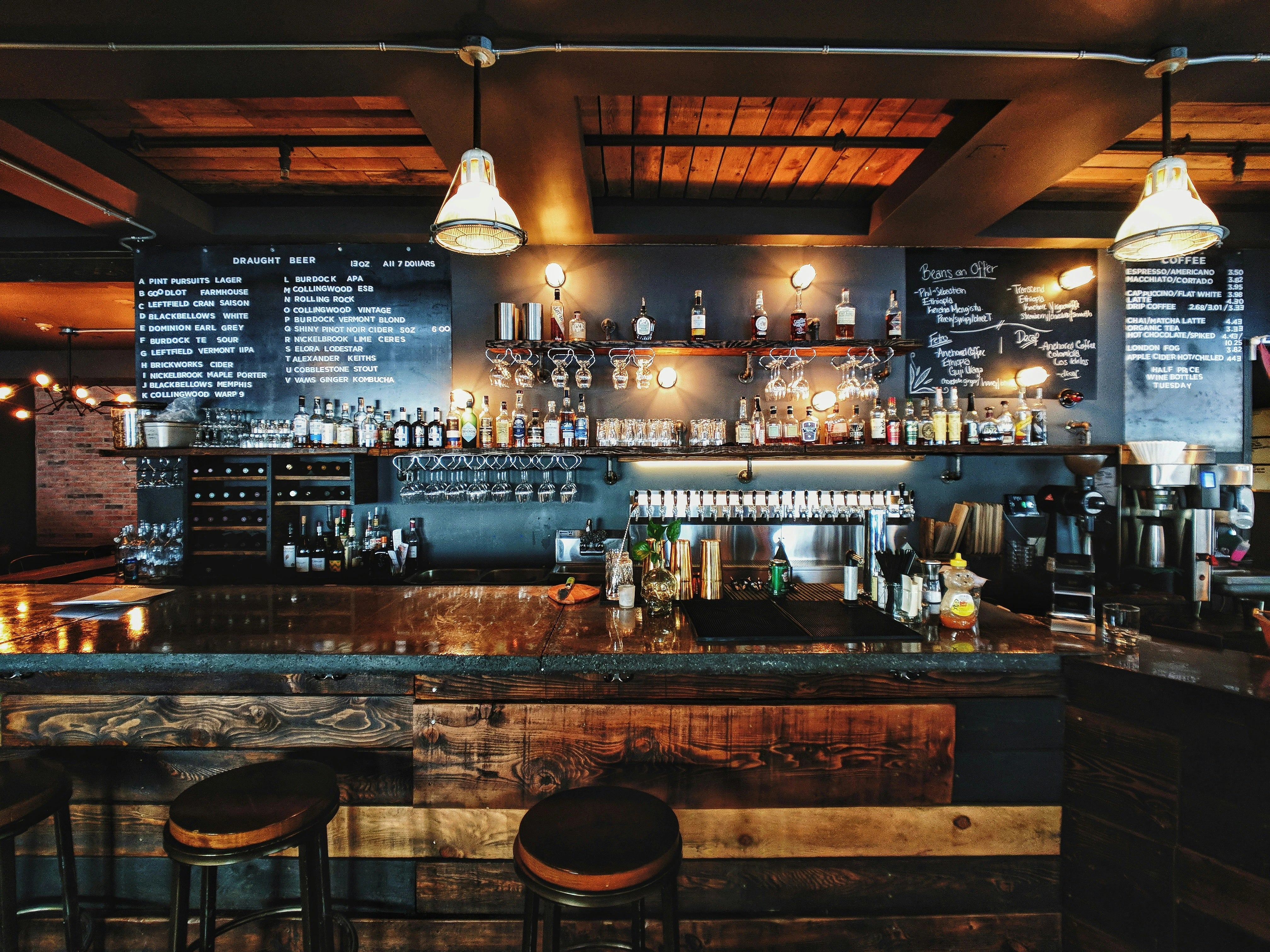 Restaurant/Bar