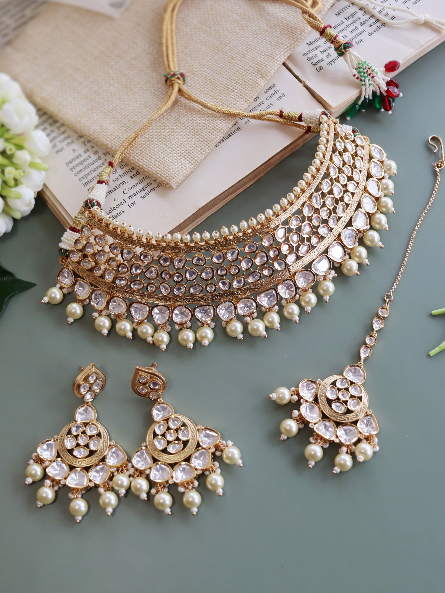 Sukkhi Glorious Gold Plated Wedding Jewellery Pearl Choker Necklace Set For  Women (2719NGLDPP1250_D3) - Hungamastart | Online Shopping