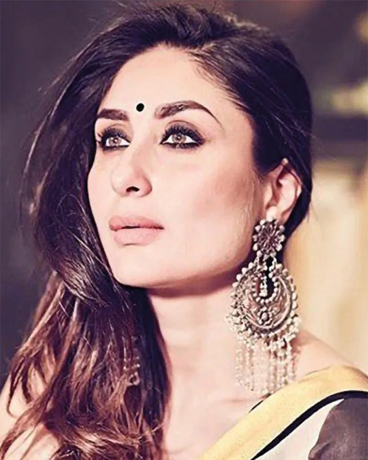 Kareena Wearing Curio Cottage Earrings