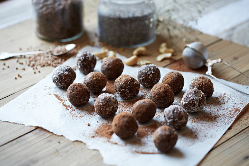 https://aconsciouscollection.com/2014/05/04/chocolate-protein-balls/