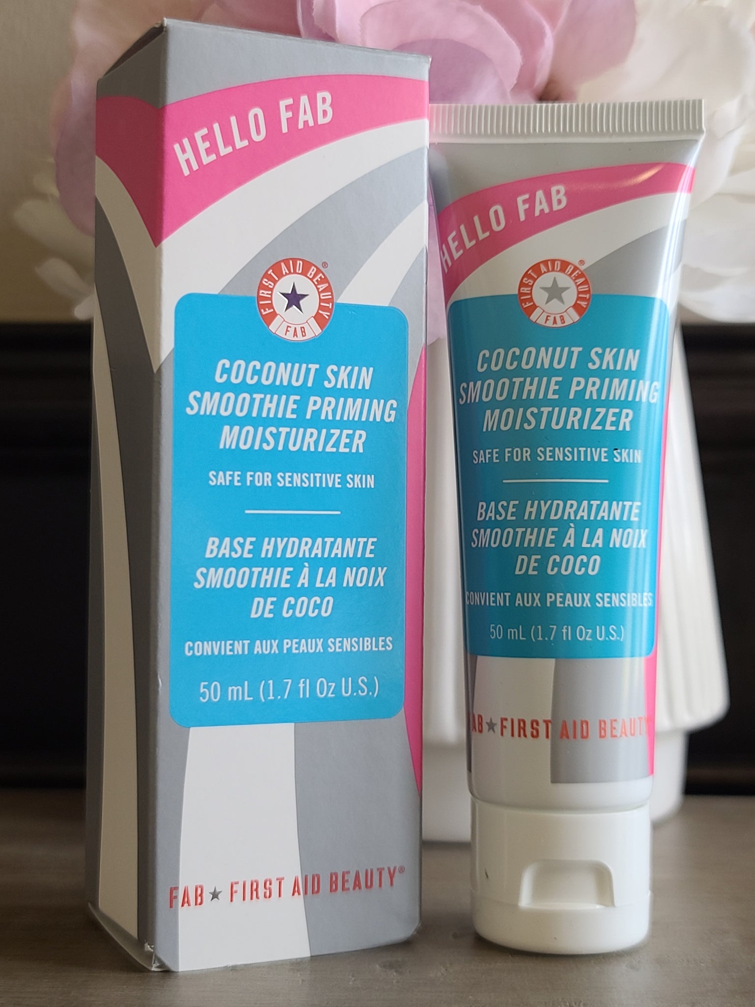 First Aid Beauty Hello FAB Coconut Skin Smoothie Priming Moisturizer –  Skintastic Beauty