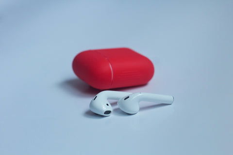 Rotes AirPods LadeCase