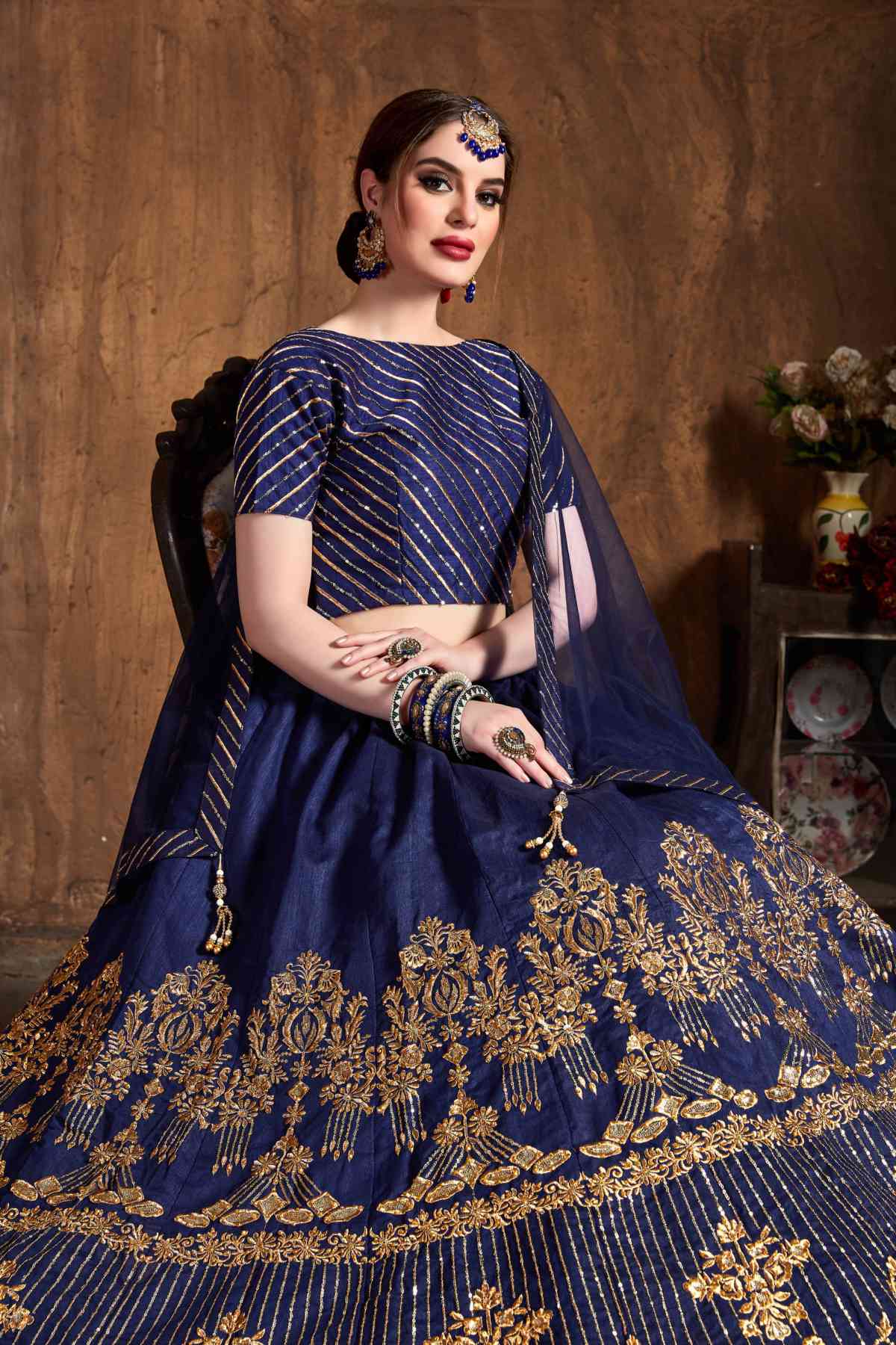 Buy Lehengas Online: Explore Exquisite Collection of Lehenga Cholis | Shop  Now -Kuberan Silks