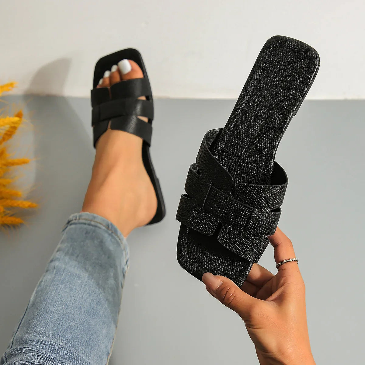 Product Image for Chic Open-Toe Slip-On Sandals for Women, Black / 38