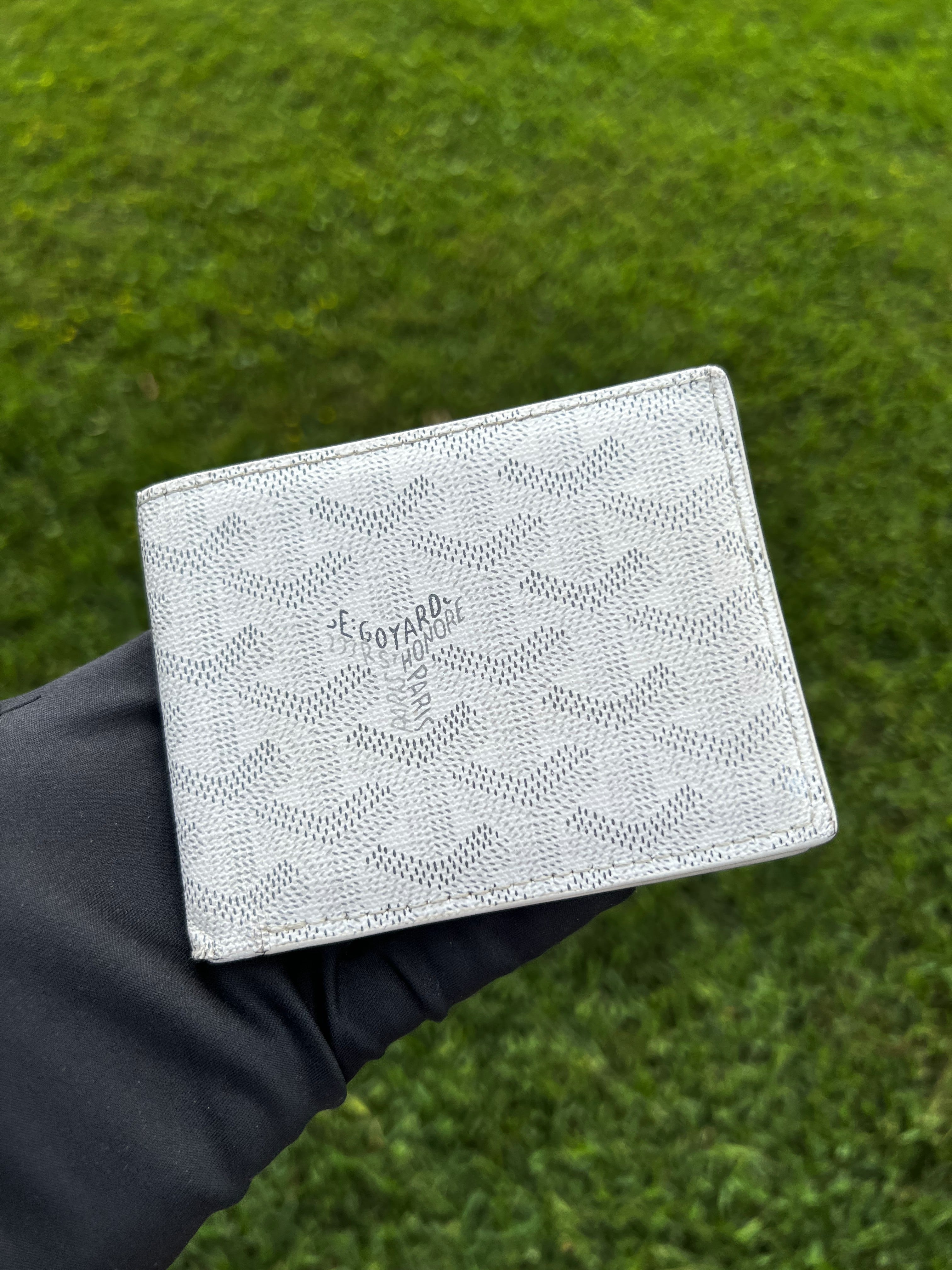 Goyard Victoire Wallet White