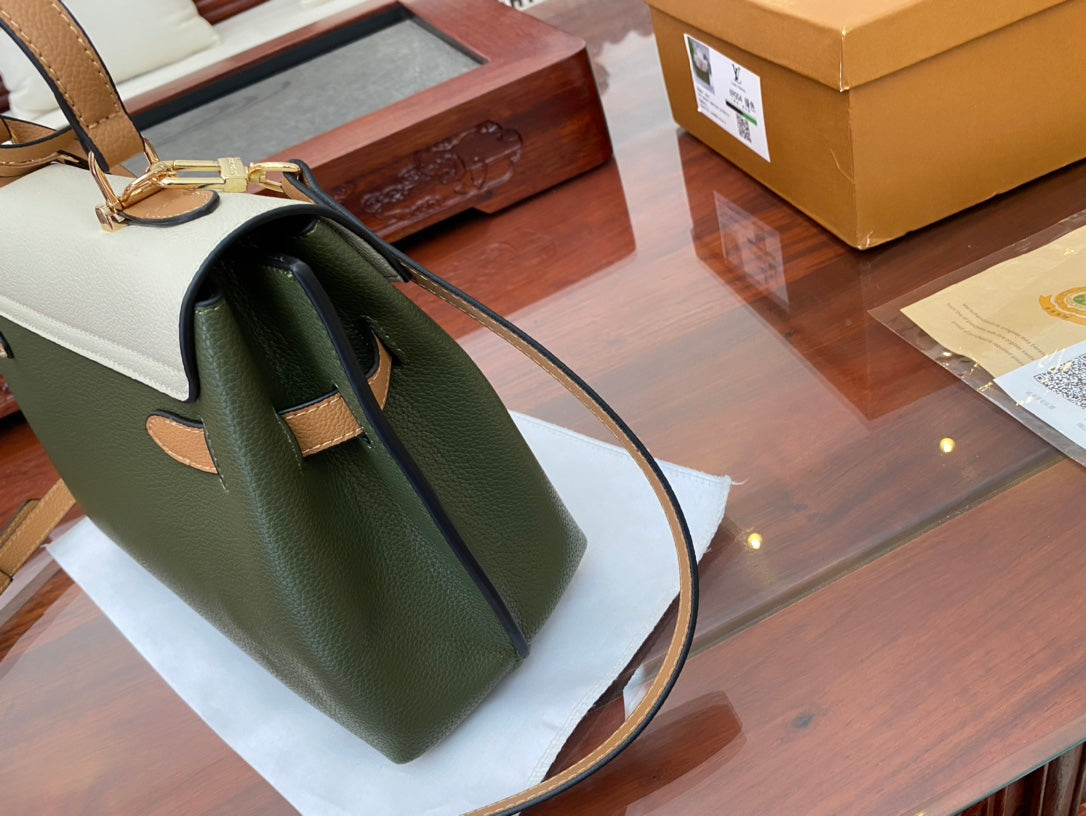 Louis Vuitton LV Women's Handbag Shoulder Bag