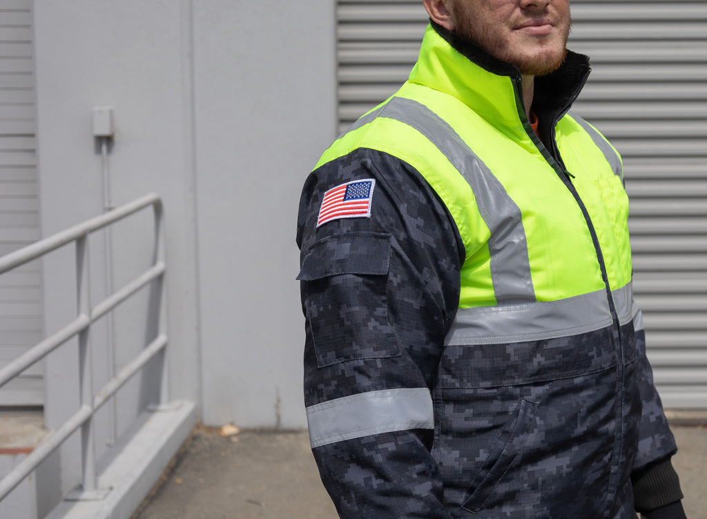 Apoyo para el Día de los Veteranos de Epik Valor Freezer Jacket