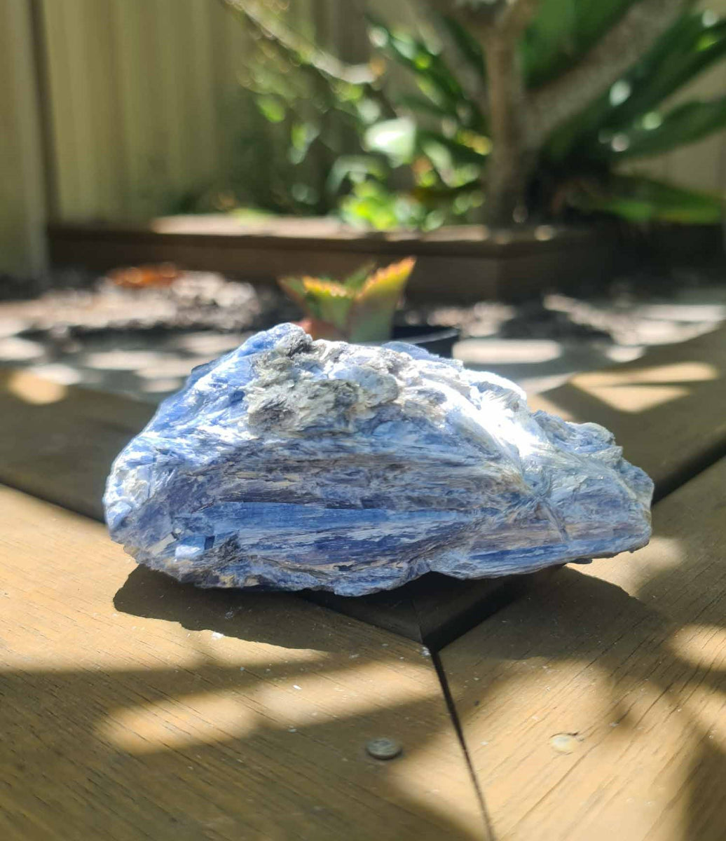 kyanite crystals for Pisces