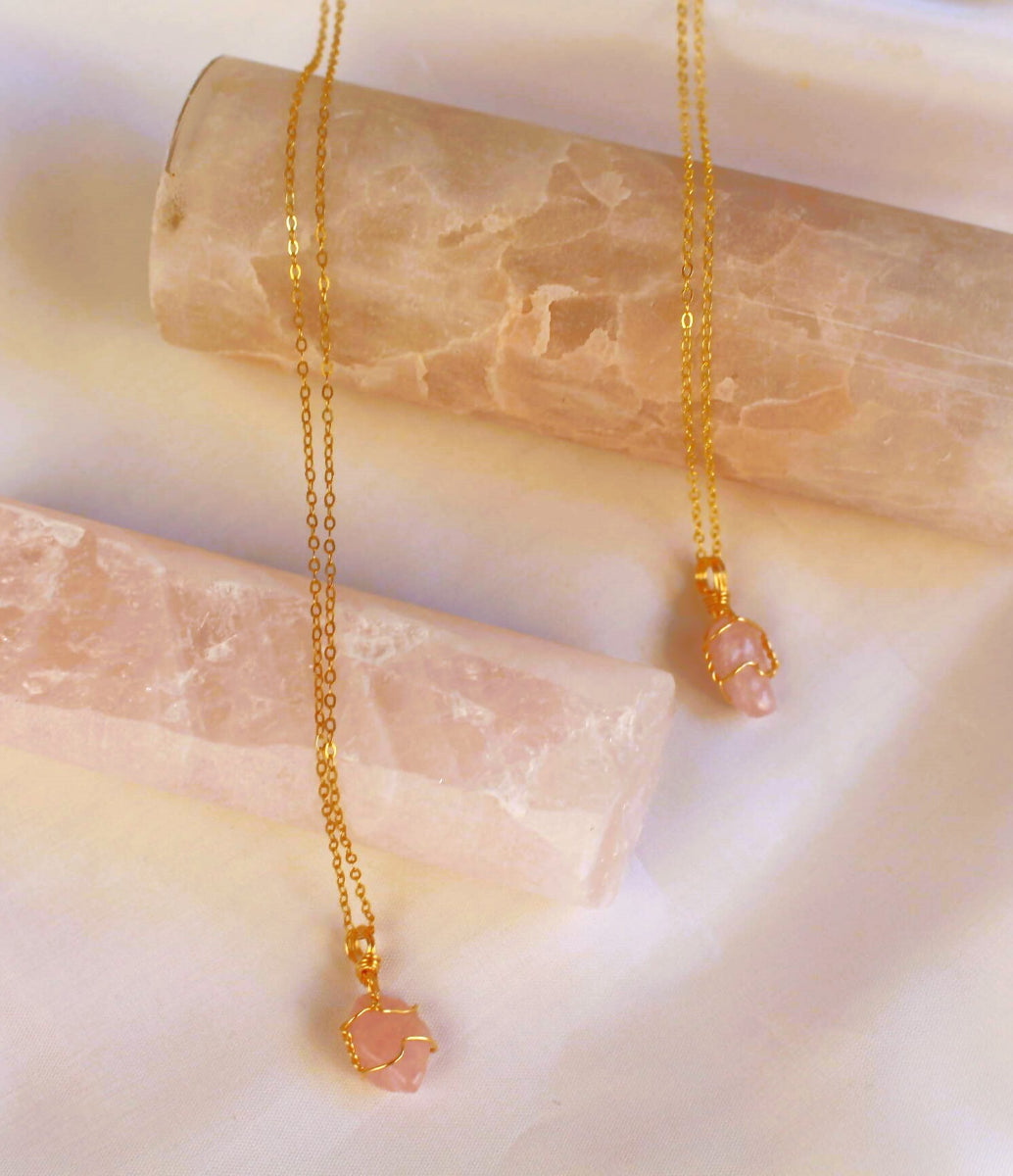 Rose Quartz properties and benefits when worn as crystal jewelry