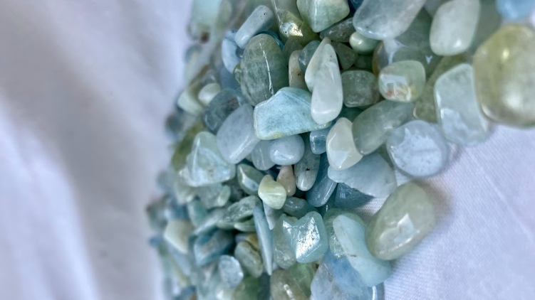 natural raw aquamarine chips for candles and crystal jewelry zodiac birthstone for pisces 