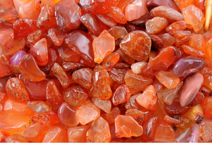 Carnelian crystal meaning and properties for prosperity new year top 2024 crystals 