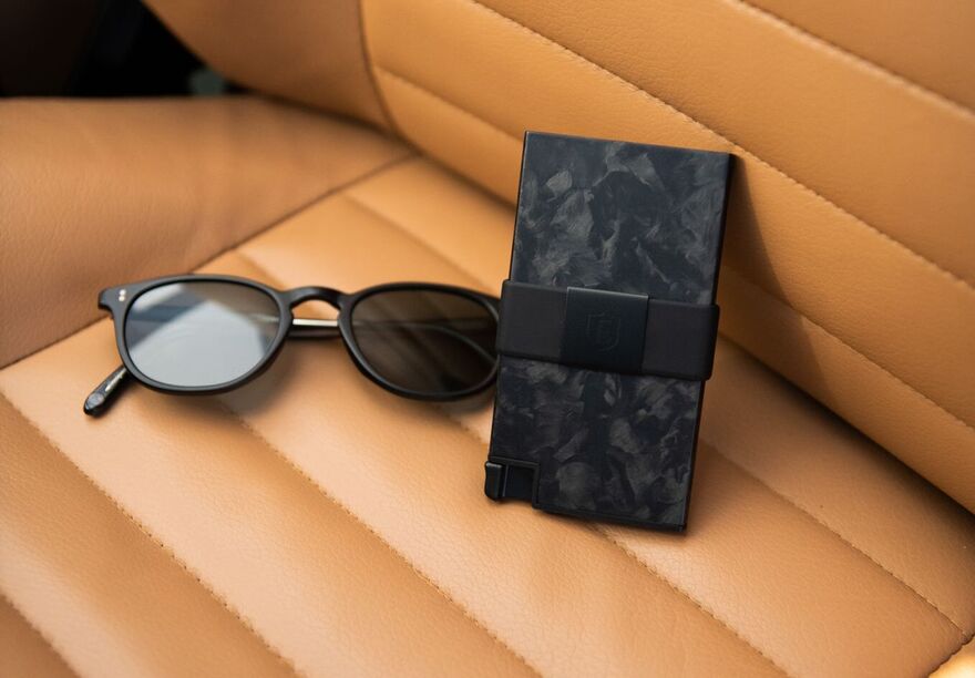 carbon fiber wallet