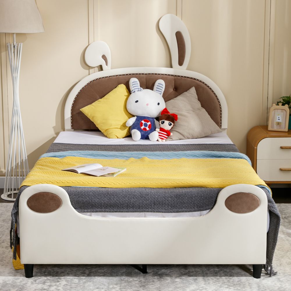 https://cdn.shopify.com/s/files/1/0626/5428/3985/files/ChildrenUpholsteredBed7.jpg?v=1691747746&width=1000