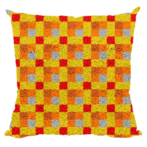 Latch Hook Pillow Making Kit - Retro Grid Pattern