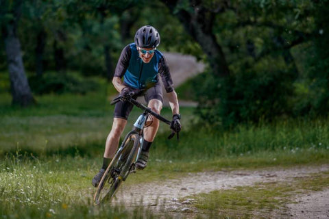 cycliste en mouvement