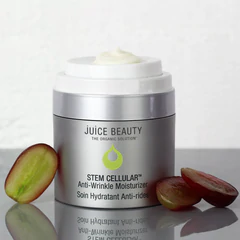 STEM CELLULAR Anti-Wrinkle Moisturiser Lifestyle Image