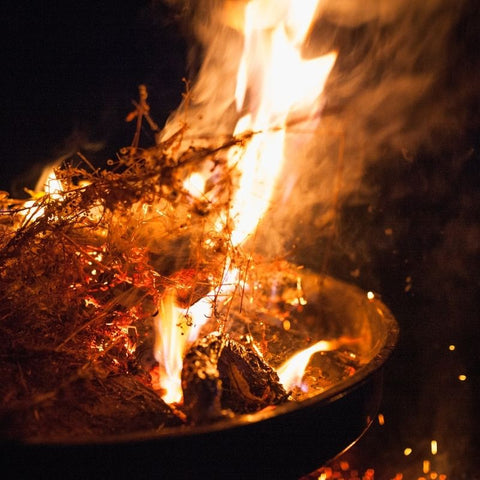 comment-allumer-feu-camp-bivouac