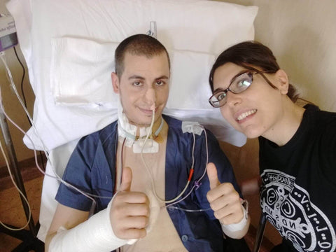Marco Quattrocchi in the hospital with his wife Federica