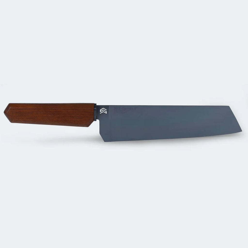 Faca Oiti Santoku 8" black titanium com cabo de madeira