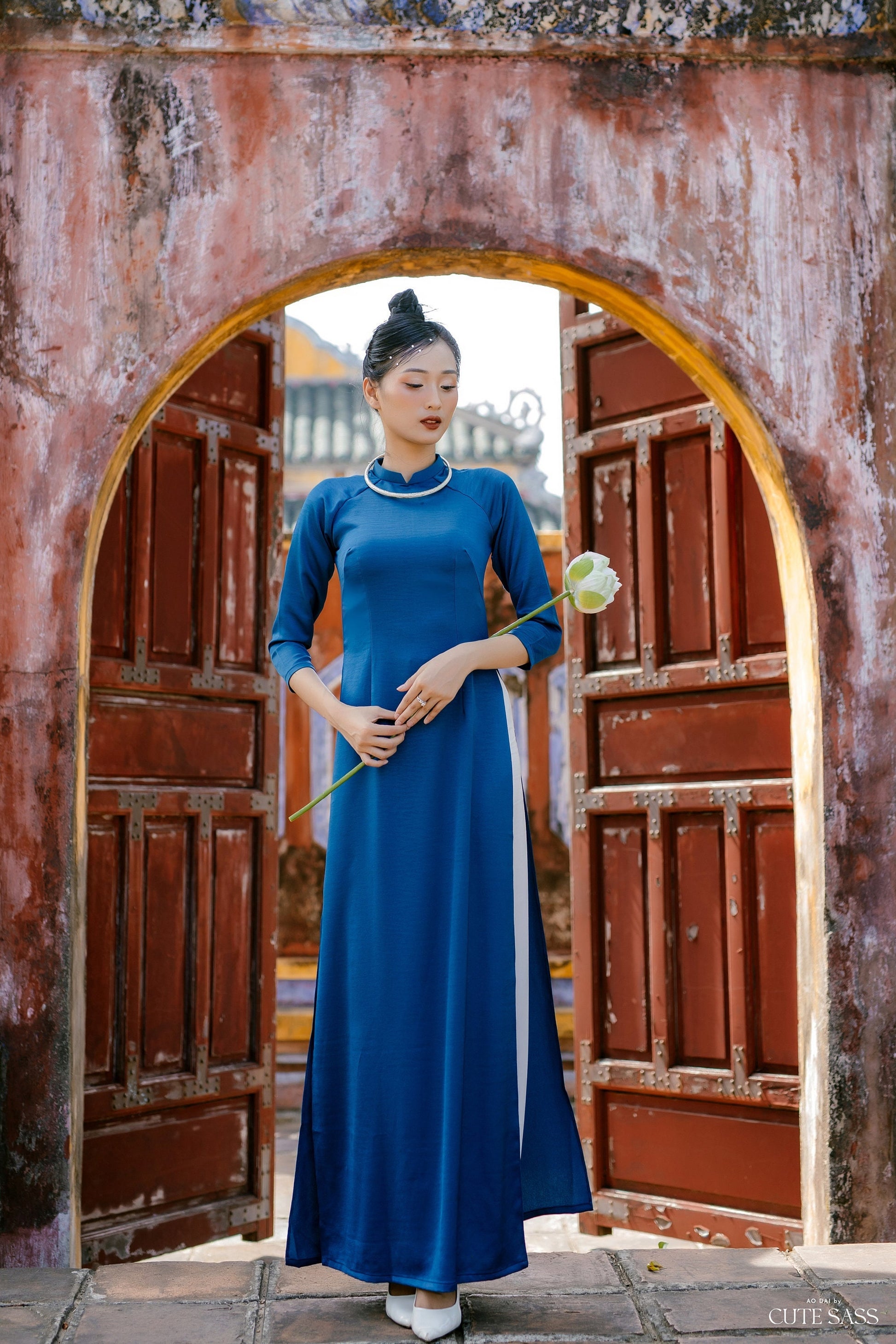 Cheongsam Top Vietnamese Ao Dai Dress includes Loose Pants