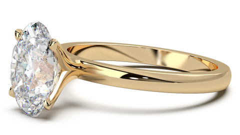 Elegant solitaire diamond engagement ring