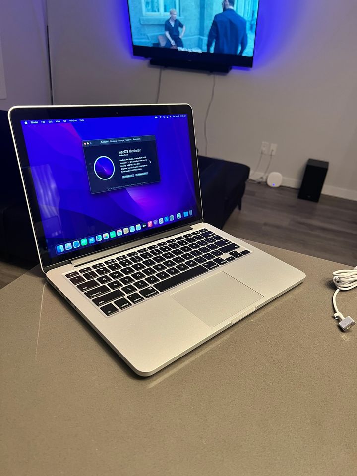 macOS Monterey corei5 Apple MacBook ProノートPC