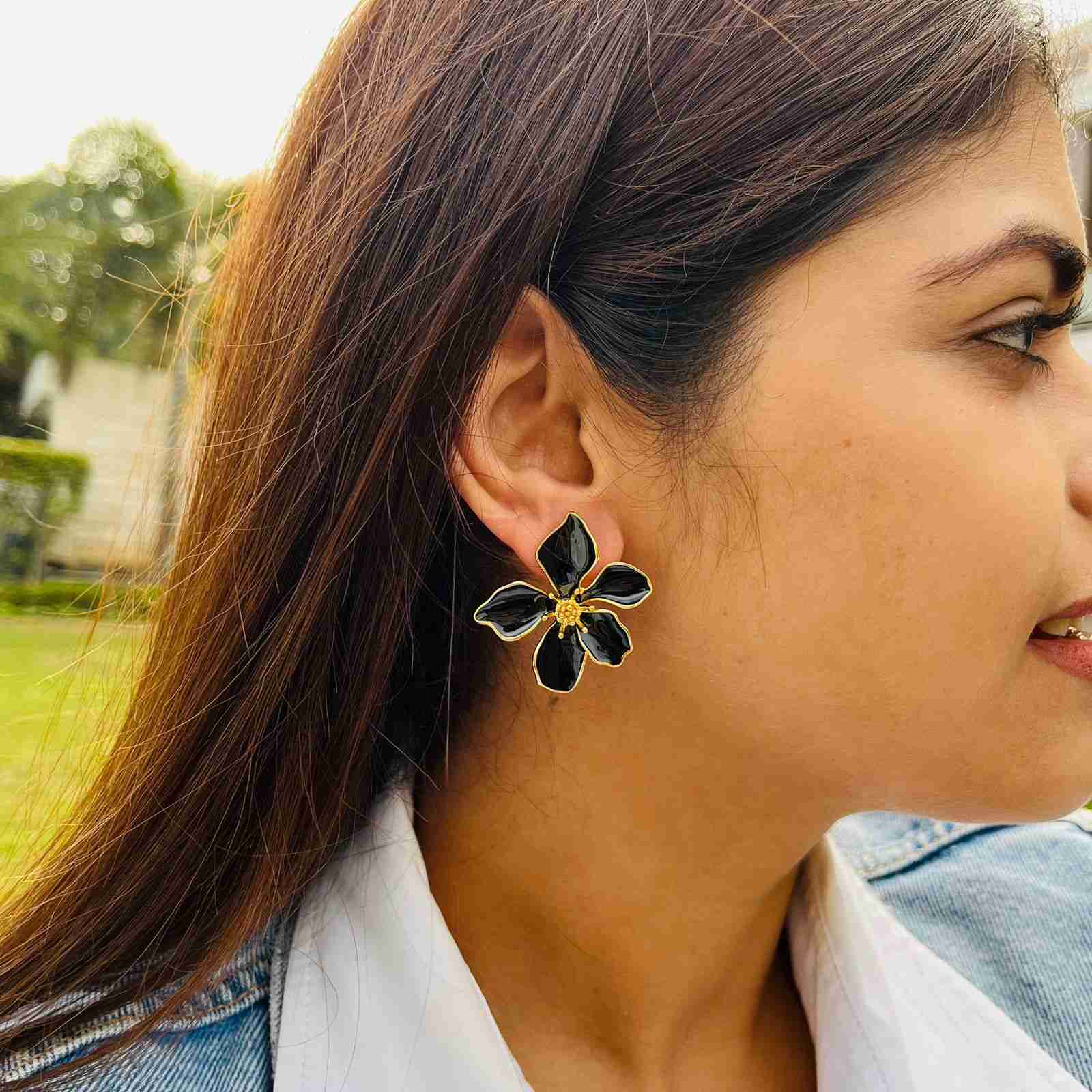 Anti Allergic Golden Color Artificial Peacock Design Long Earring For Party  Wear Gender: Women at Best Price in Kolkata | Jasper By Baisakhi