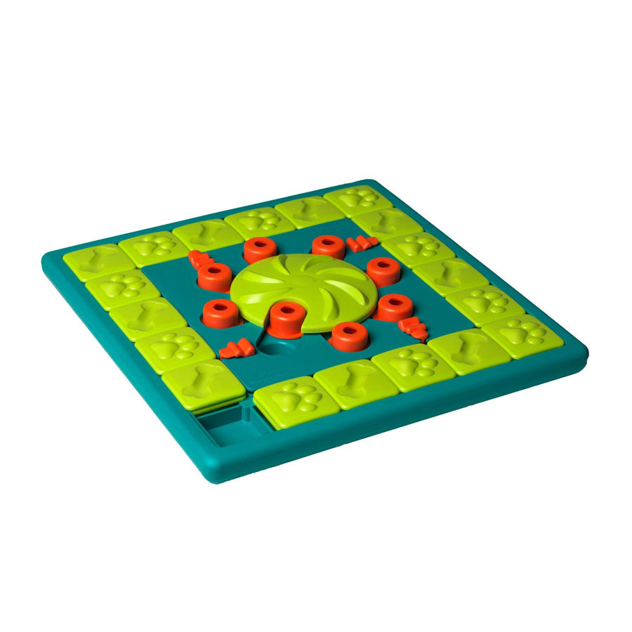 https://cdn.shopify.com/s/files/1/0627/0517/2694/products/MultiPuzzleInteractiveTreatPuzzleDogGame1.jpg?v=1656761980&width=1200