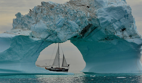 Segelboot in der Arktis