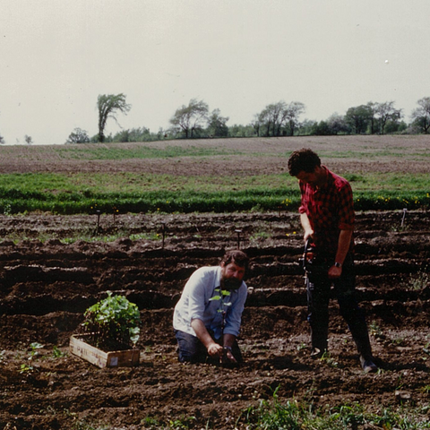 Hervé Durand and Charles-Henri de Coussergues planting the first vines at the Vignoble