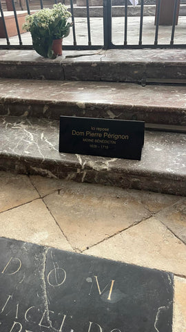 Dom Perignon grave