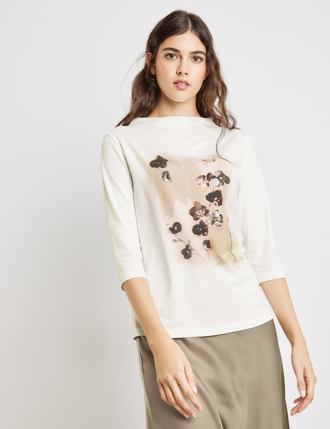 Beige 3/4-Sleeve Shirt With Print On The Front