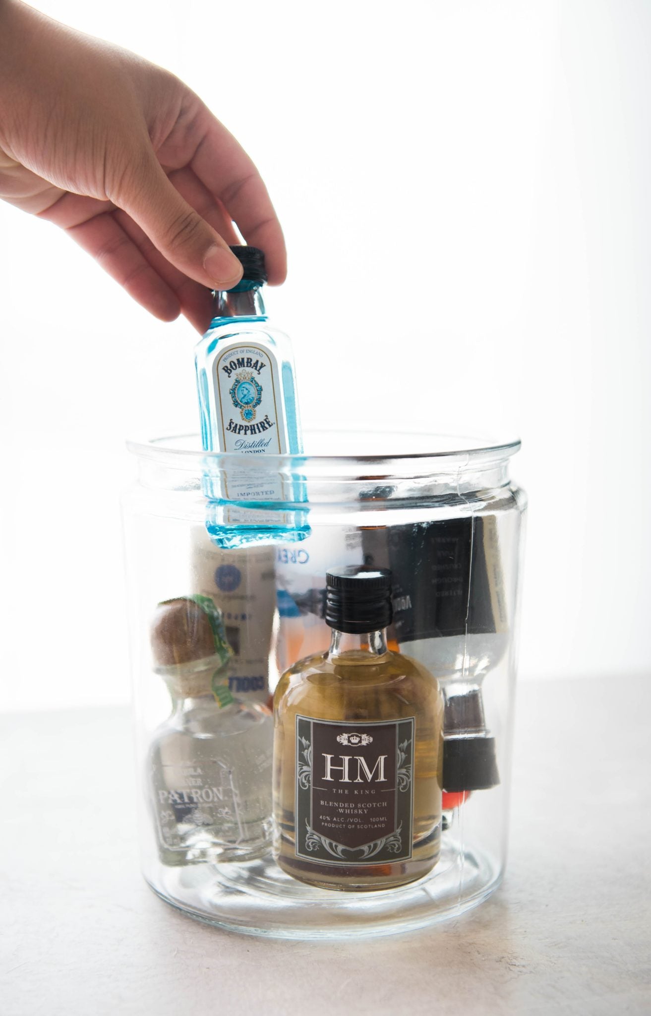 Minibar in a Jar (an easy gift idea)