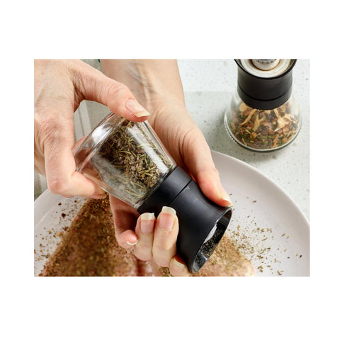 Pepper Grinder: Elegant Spice Precision at shopizem