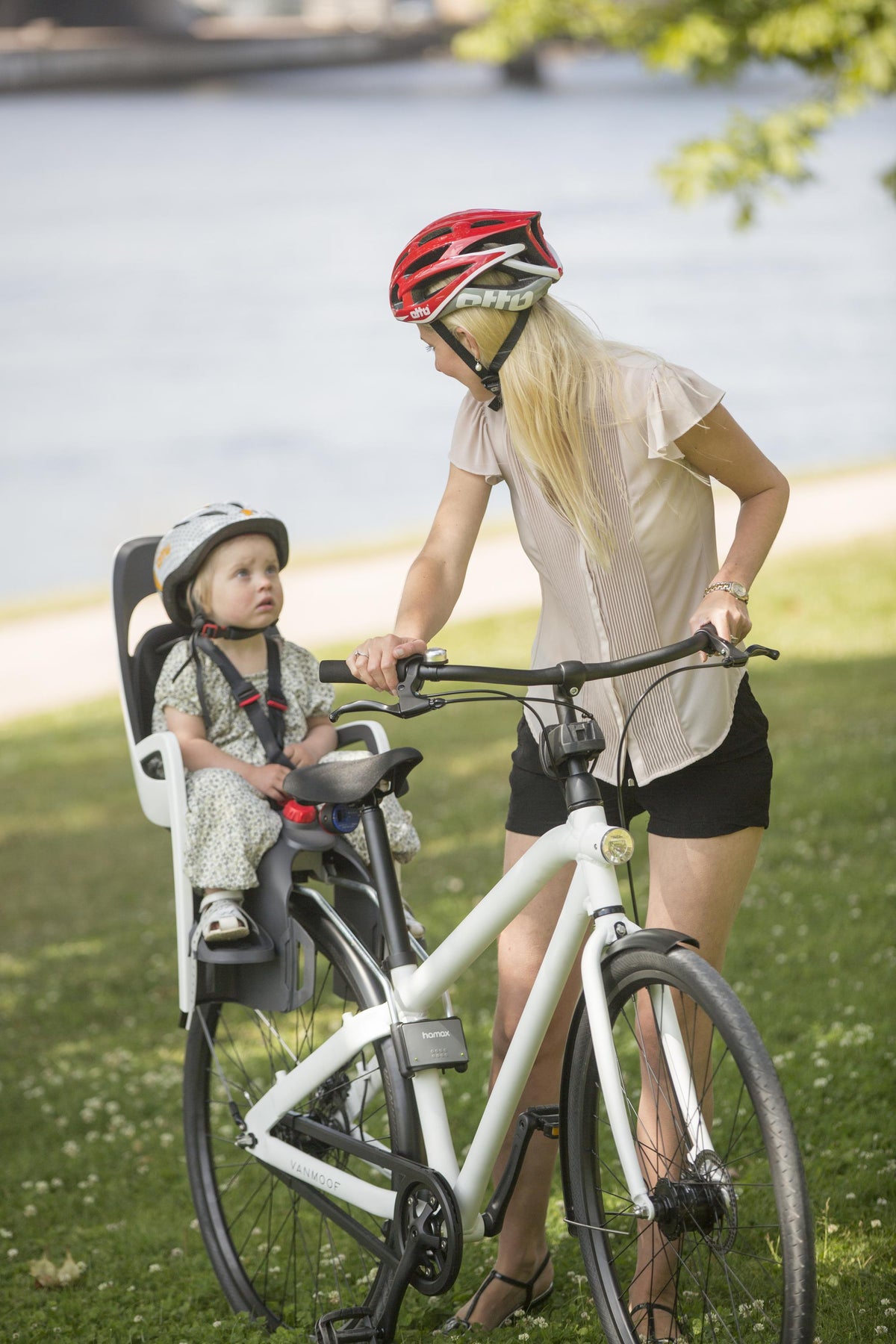 hamax kiss suspended baby bike seat with cushion