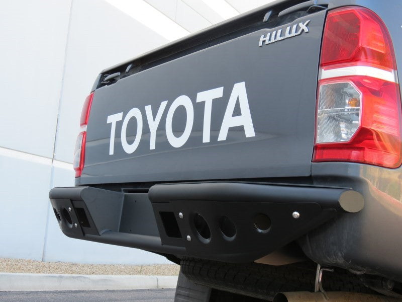 toyota-hilux-rear-bumper