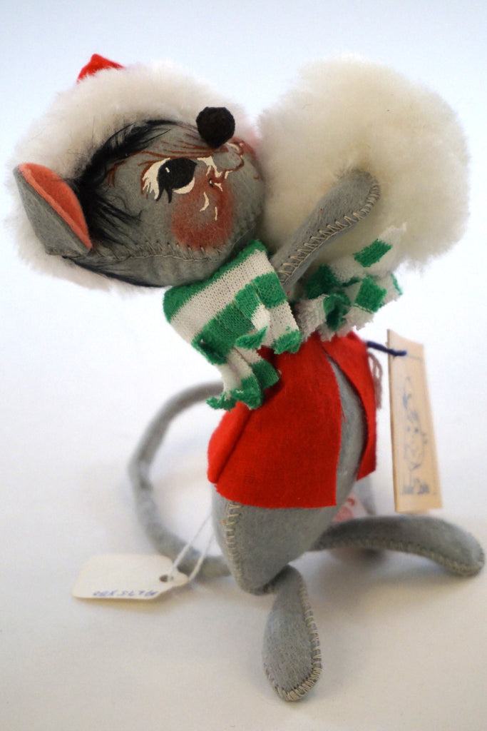 Annalee Mouse with Scarf & Muff | Boxwood Lane | Annalee