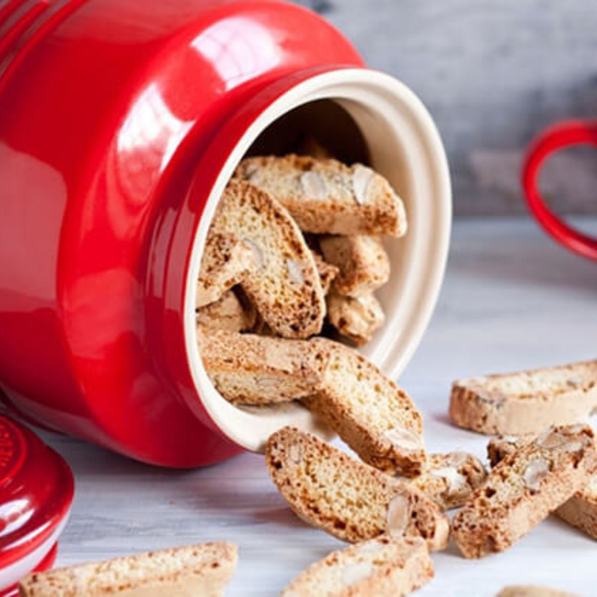 Le Creuset Stoneware Biscuit Jar