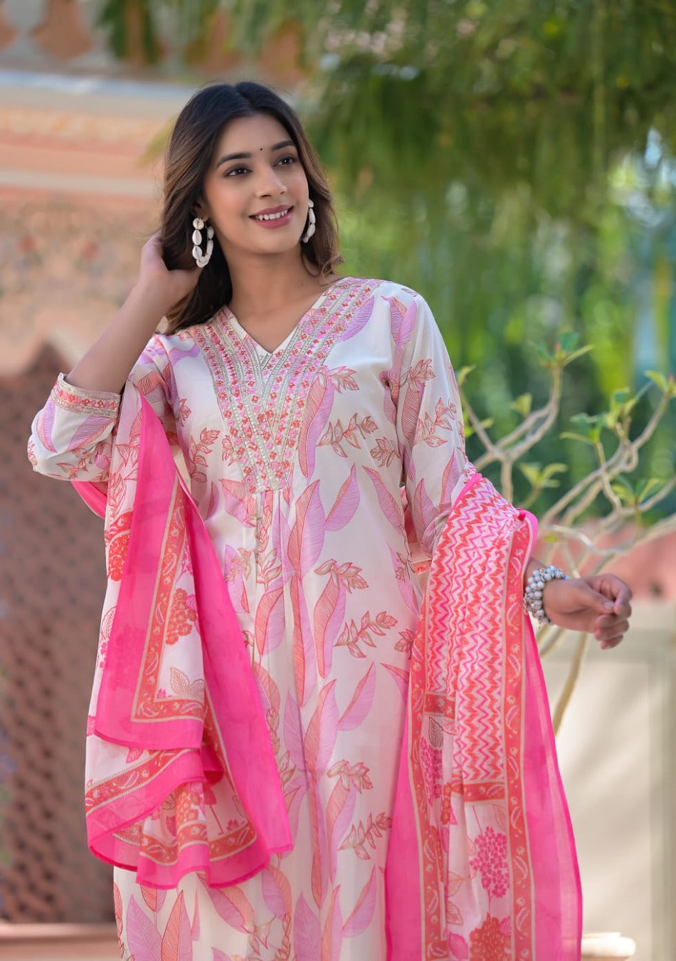 Baby Pink Floral Kurta Pant Set with Dupatta