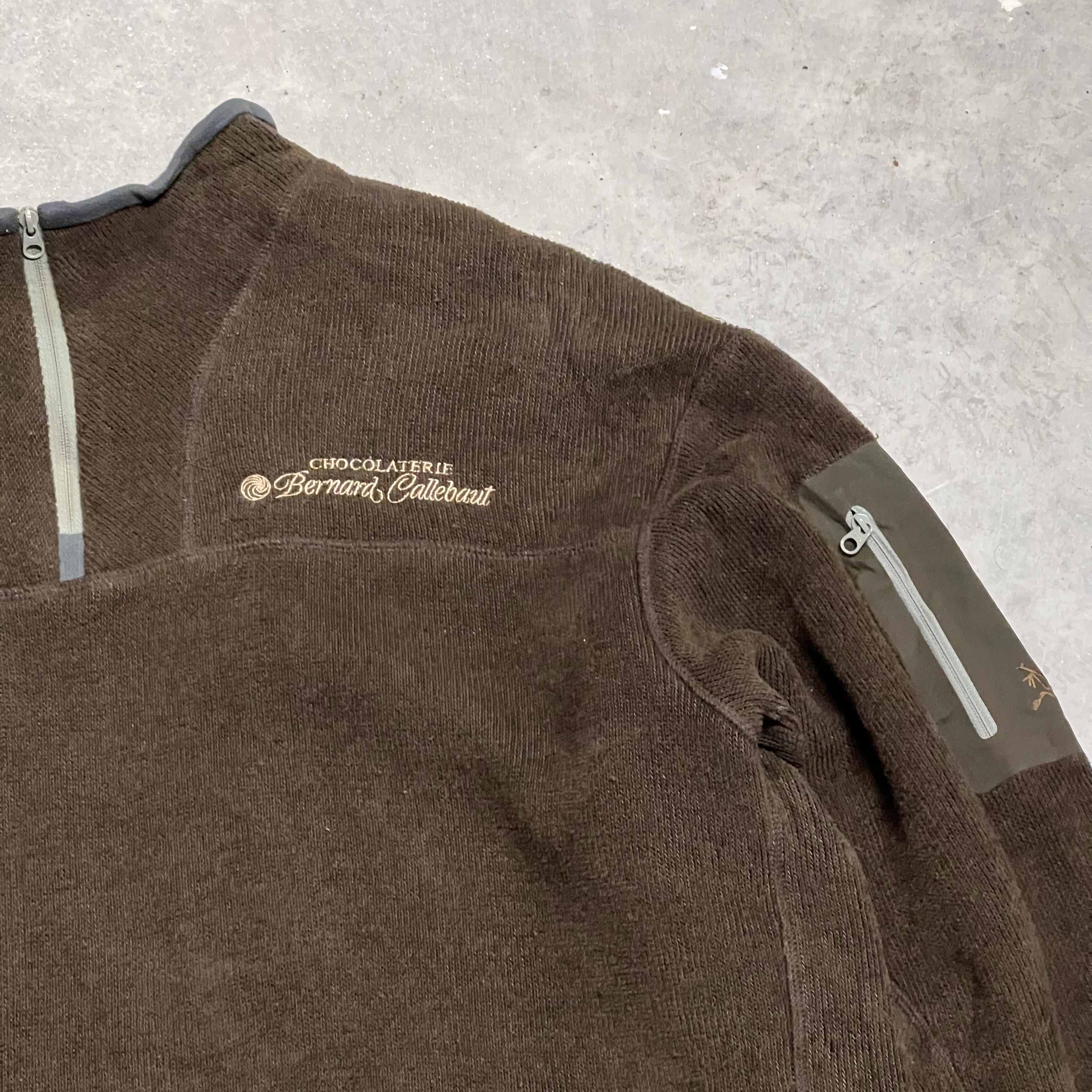 Vintage Arc'teryx Sweatshirt in Brown – Deadsea London