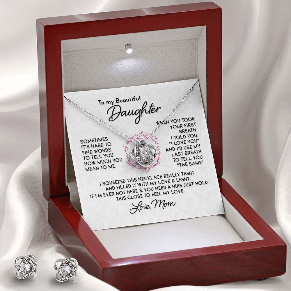 Personalized Daughter Jewelry - A Perfect Gift to Express Your Love