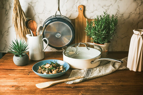 Ceramic cookware's beautiful colours add a vibrant touch to any kitchen.