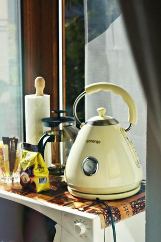 Electric Kettle. Photo by Dids.