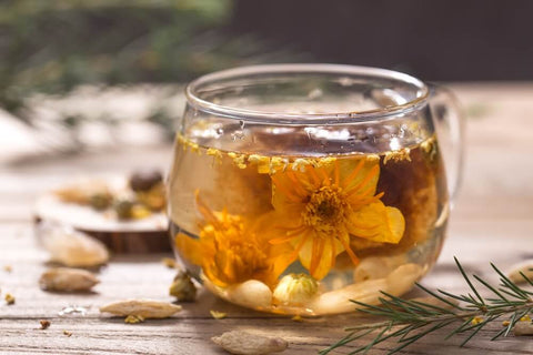 Flower tea. Photo by Yun Niang.
