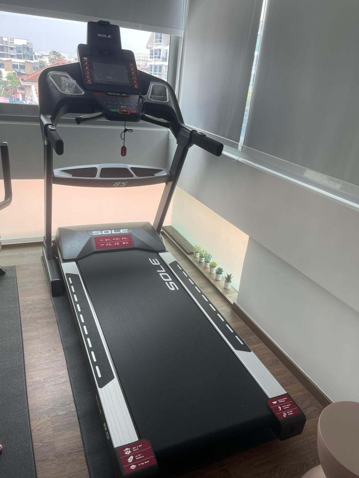 sole f85 foldable treadmill