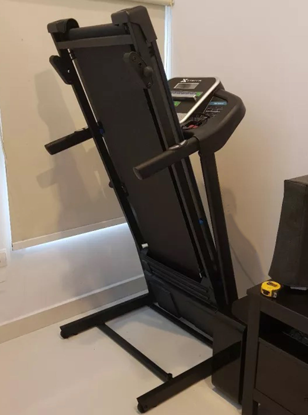 sole tr150 folding treadmill