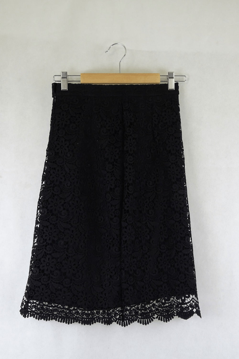 image of Uniqlo Lace Black Skirt S